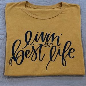 Living My Best Life graphic T-shirt, size L